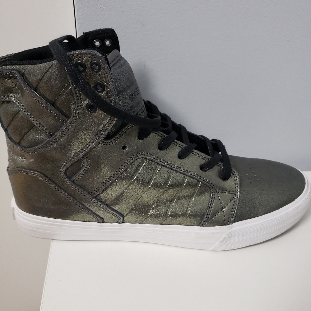 Mens shoes